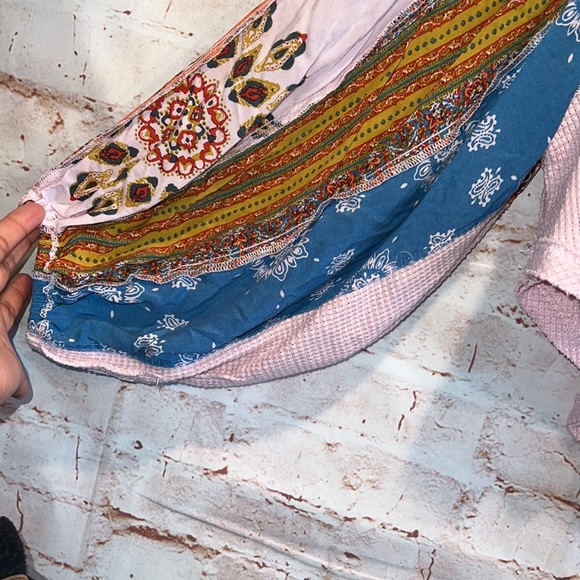 Free people blossom print Dolan balloon sleeve top mixed paisley thermal top - Picture 3 of 12